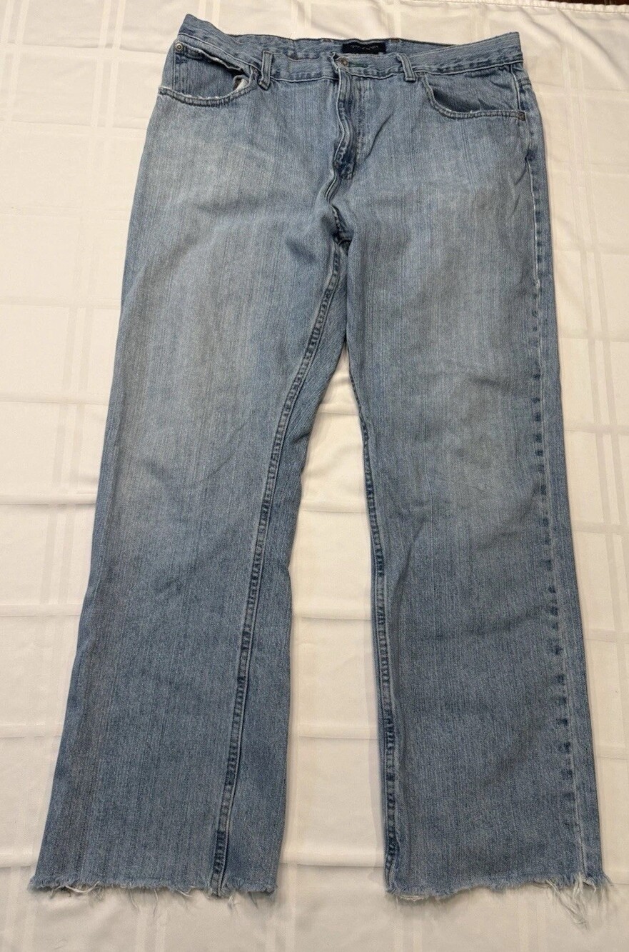 Vintage Tommy Hilfiger Men Classic Fit Jeans 36x32 Light Blue Denim Frayed Hem